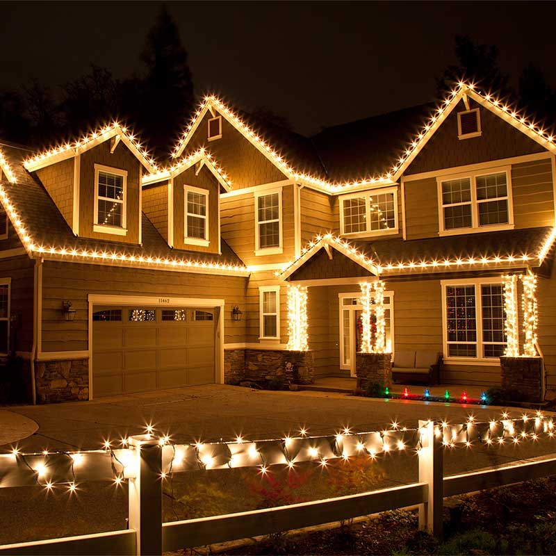 Christmas Roof Decorating Ideas